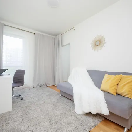 شقة Wyjatkowy Z 3 Sypialniami I Balkonem By Renters *