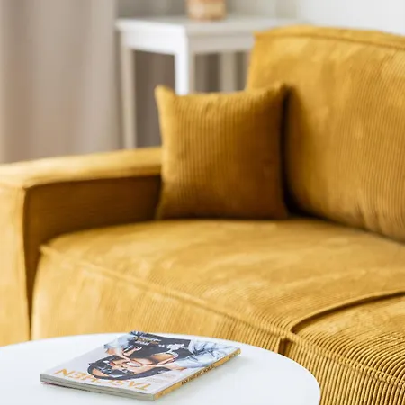 Apartamento Wyjatkowy Z 3 Sypialniami I Balkonem By Renters