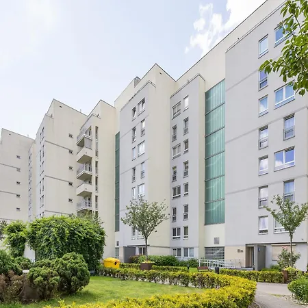 Wyjatkowy Z 3 Sypialniami I Balkonem By Renters Apartman *