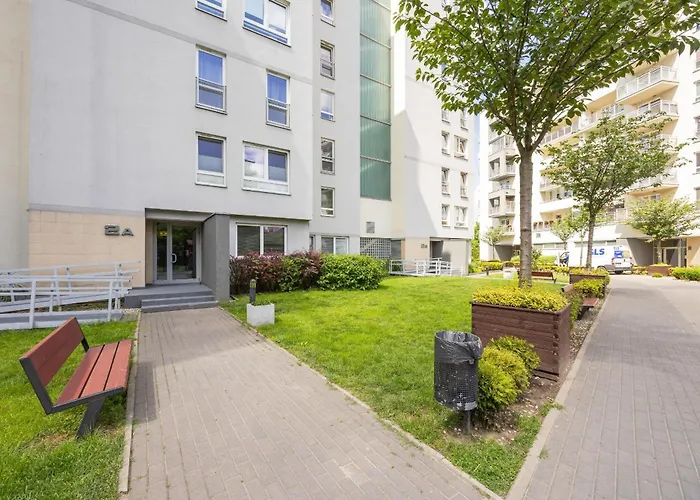 Apartment Wyjatkowy Z 3 Sypialniami I Balkonem By Renters *