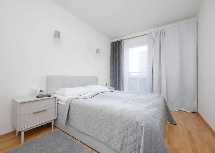 Apartment Wyjatkowy Z 3 Sypialniami I Balkonem By Renters